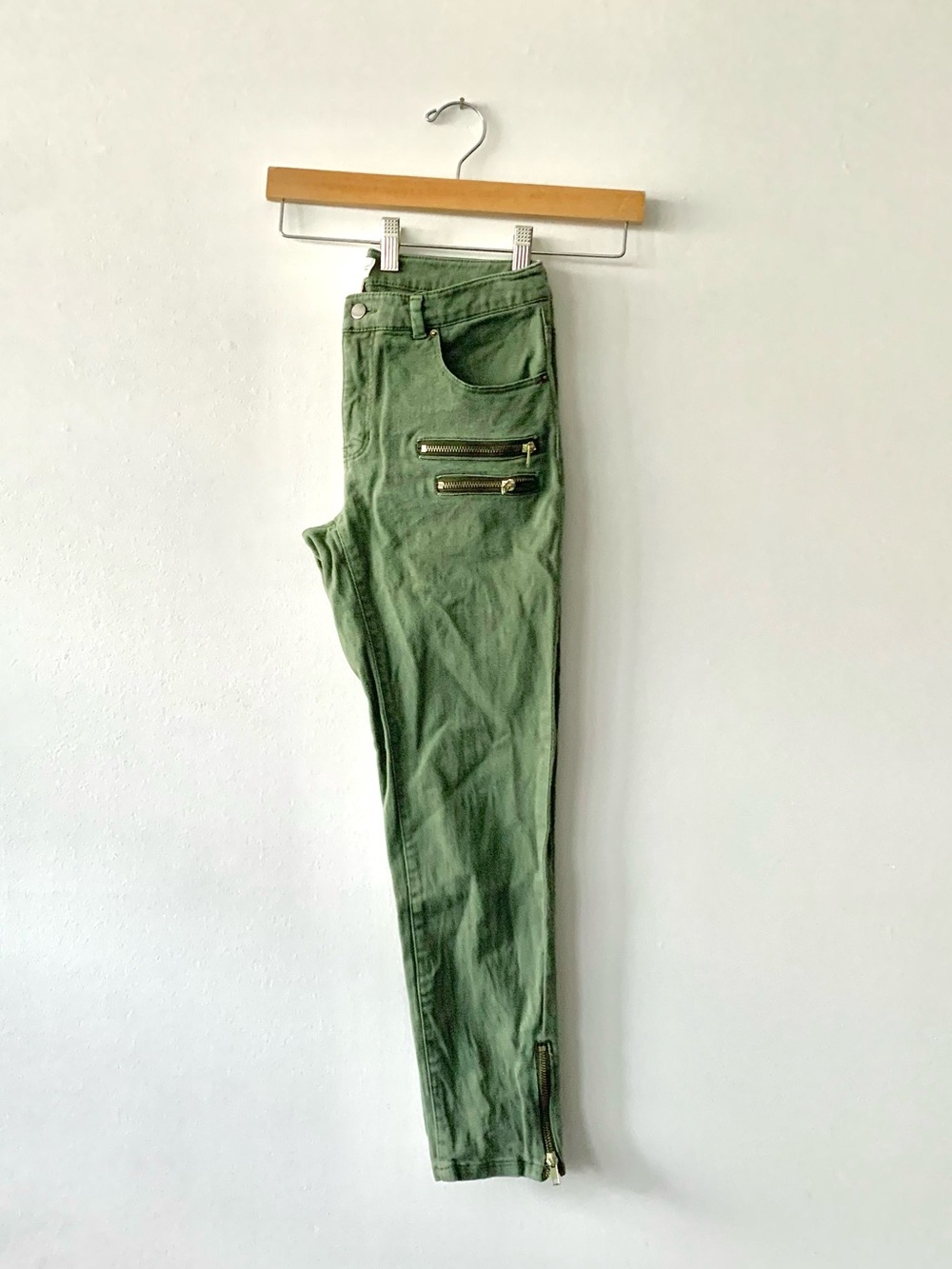 NEW H&M Conscious Collection Zipper Detail Skinny Jeans